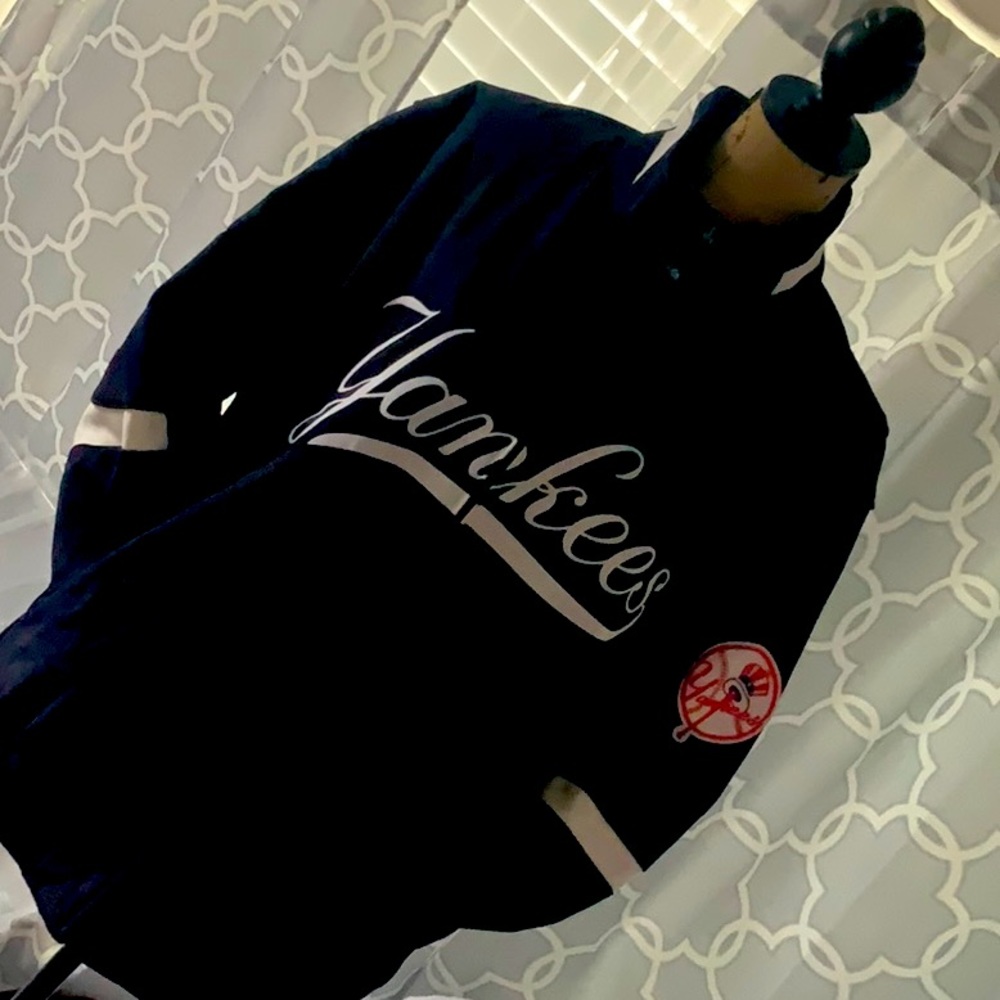 Excellent condition Rare find Majestic New York Yankees jacket